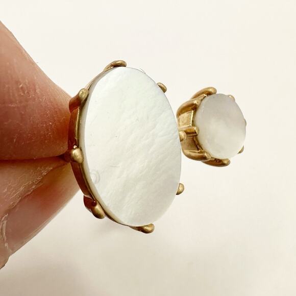 Mother of Pearl Ring Flat Double Gold tone MOP Small Size 4.75 * flaw - Picture 9 of 14